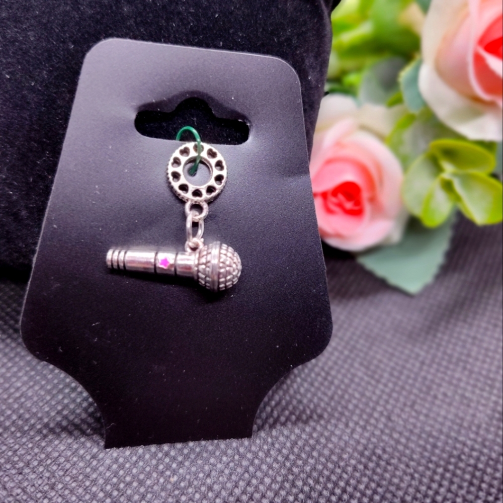 Silver & Pink Heart 🩷 Microphone Charm Pendant for Necklace, bracelet NE